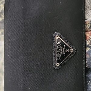 PRADA Card Holder/Mini-Wallet 😍